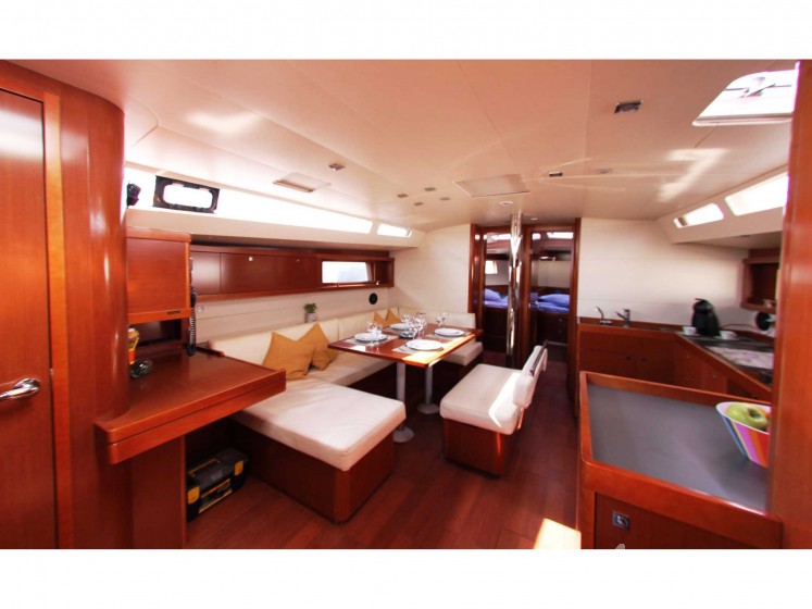 Oceanis 48 - Yacht Charter Sailica