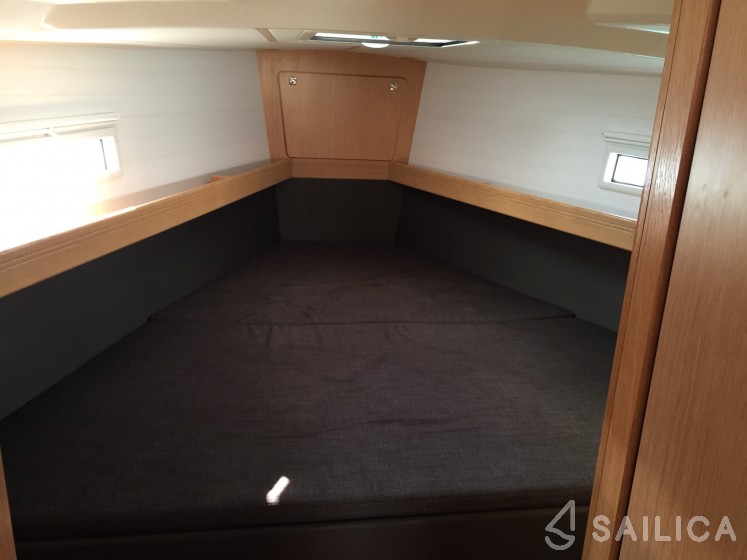 Bavaria 41 Cruiser - Yacht Charter Sailica
