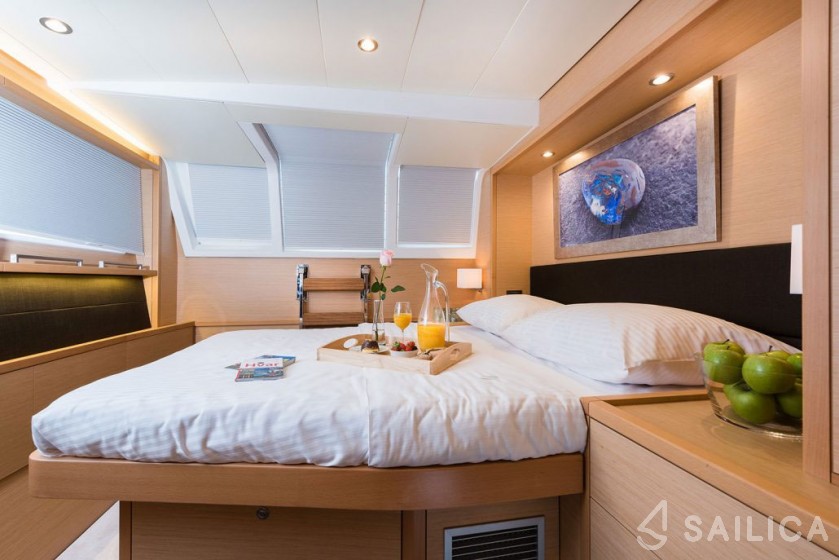 Lagoon 620 - Yacht Charter Sailica