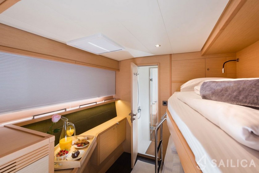 Lagoon 620 - Yacht Charter Sailica