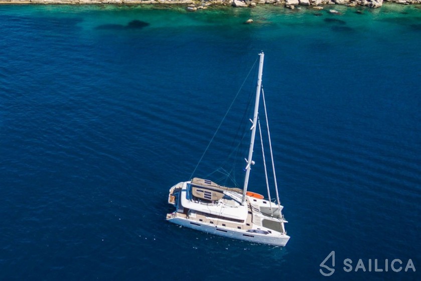Lagoon 620 - Yacht Charter Sailica