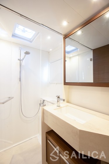 Lagoon 46  - Yacht Charter Sailica