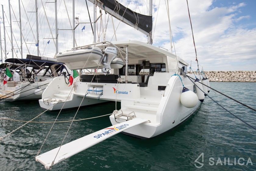 Lagoon 46  - Yacht Charter Sailica