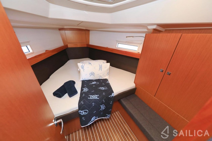 Bavaria 37 Cruiser - Yacht Charter Sailica