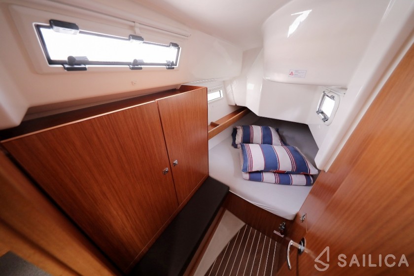 Bavaria Cruiser 34 - Yacht Charter Sailica