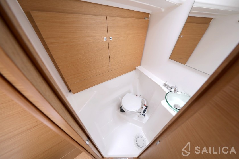 Dufour 460 GL - Yacht Charter Sailica