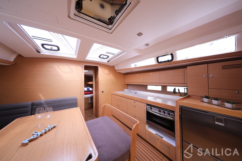 Dufour 460 GL - Yacht Charter Sailica