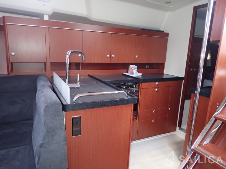 Hanse 455 - Yacht Charter Sailica