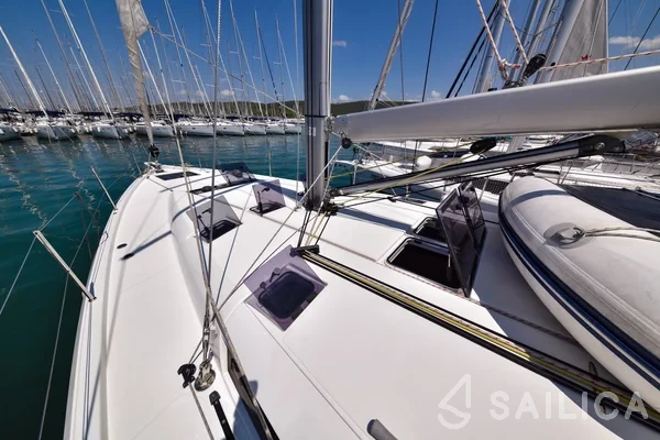 Sun Odyssey 490 - Yacht Charter Sailica