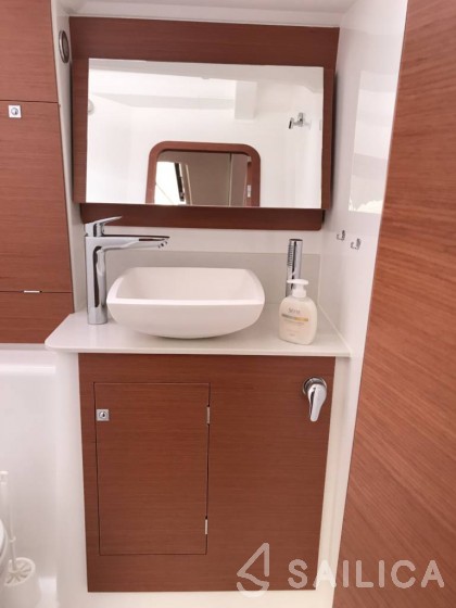 Dufour 460 GL - Yacht Charter Sailica