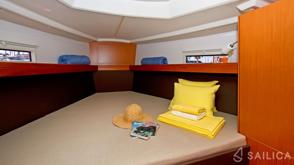 Bavaria 37 Cruiser - Yacht Charter Sailica