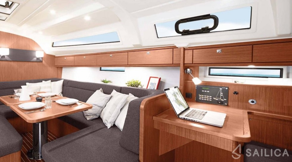 Bavaria 41 Cruiser - Yacht Charter Sailica