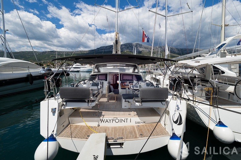 Sense 50 - Yacht Charter Sailica