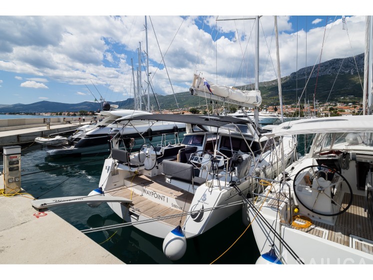 Sense 50 - Yacht Charter Sailica