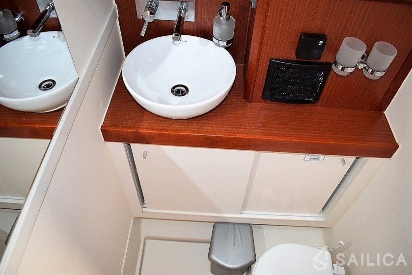 Hanse 575 - Yacht Charter Sailica