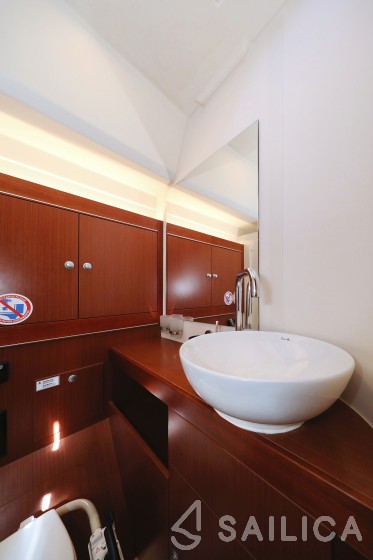 Hanse 575 - Yacht Charter Sailica