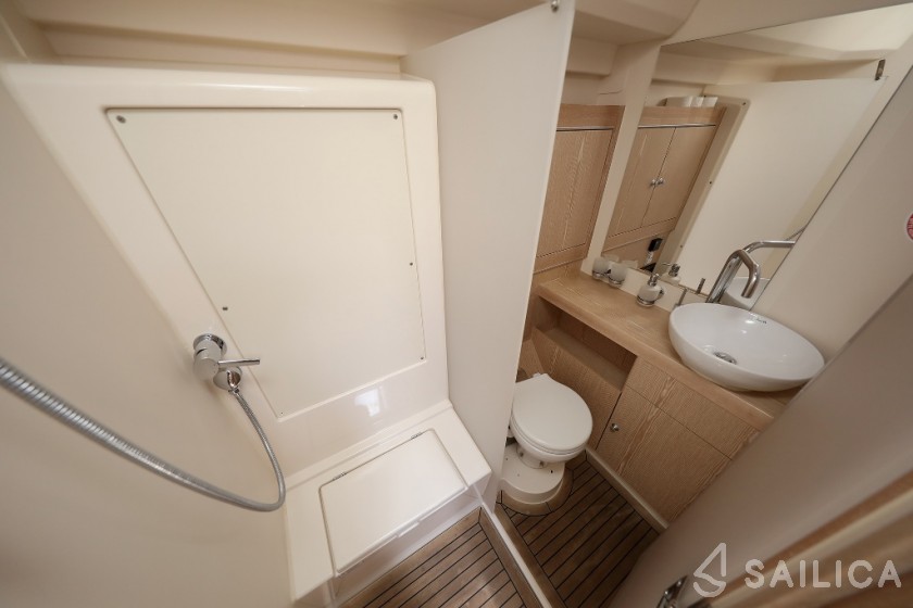 Hanse 575 - Yacht Charter Sailica