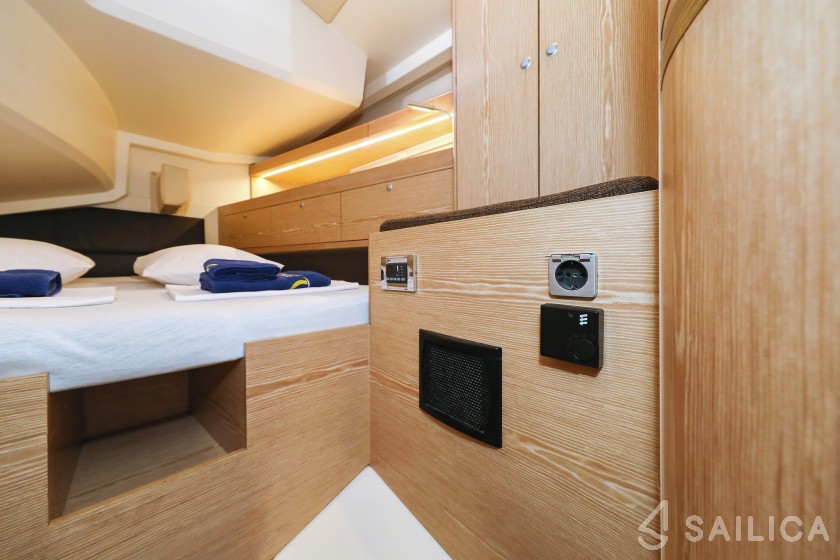 Hanse 575 - Yacht Charter Sailica