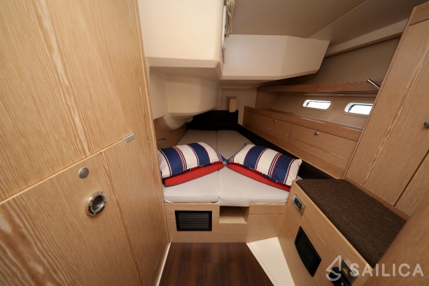 Hanse 575 - Yacht Charter Sailica