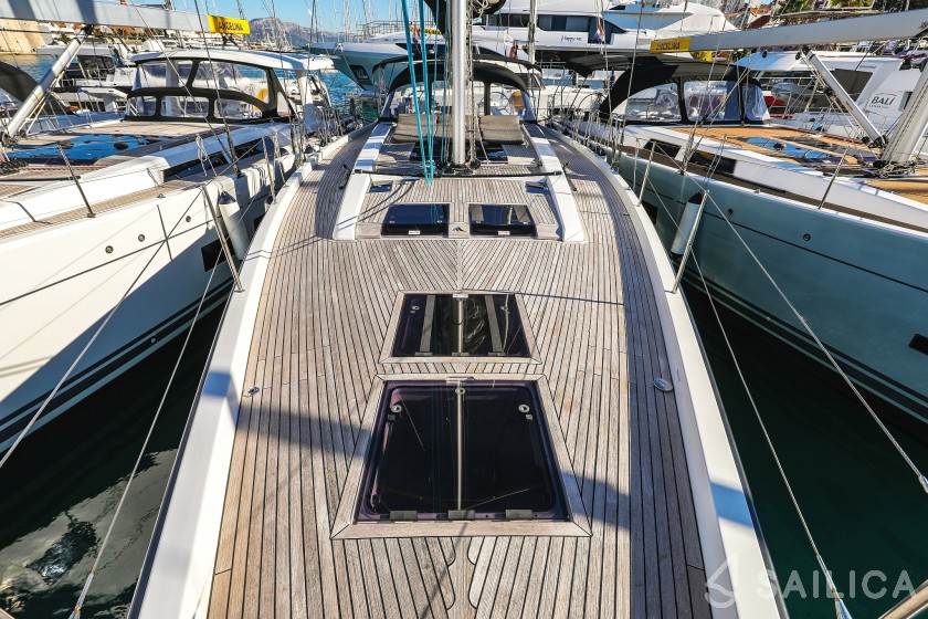 Hanse 575 - Yacht Charter Sailica