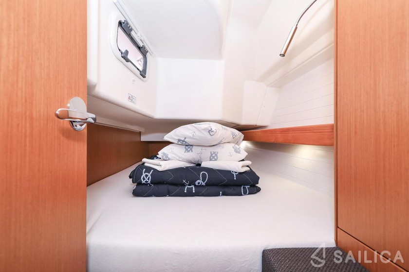 Bavaria 34 Cruiser - Yacht Charter Sailica