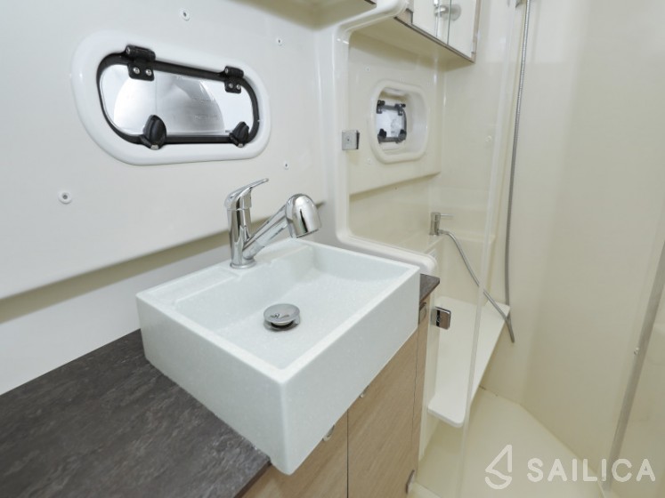 Bali 4.0 - Yacht Charter Sailica