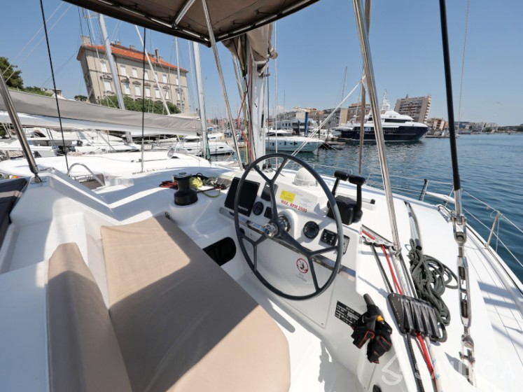 Bali 4.0 - Yacht Charter Sailica