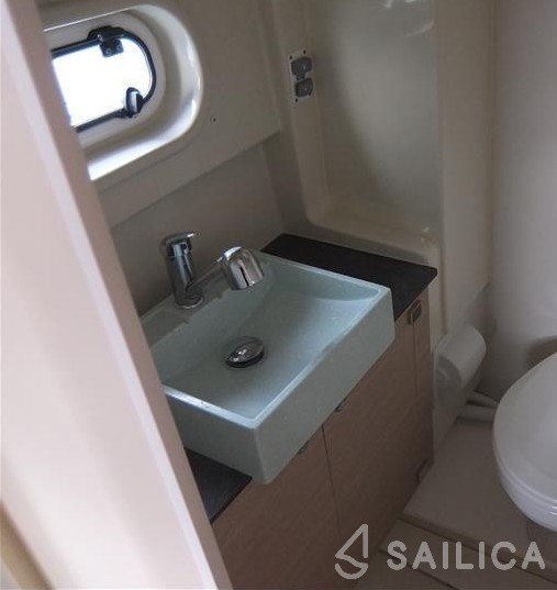 Bali 4.0 - Yacht Charter Sailica