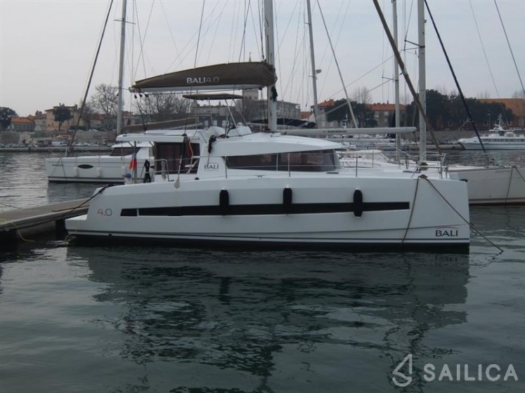 Bali 4.0 - Yacht Charter Sailica