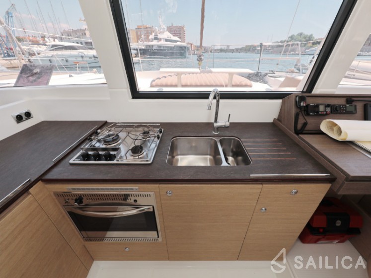 Bali 4.0 - Yacht Charter Sailica