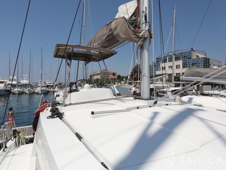 Bali 4.0 - Yacht Charter Sailica