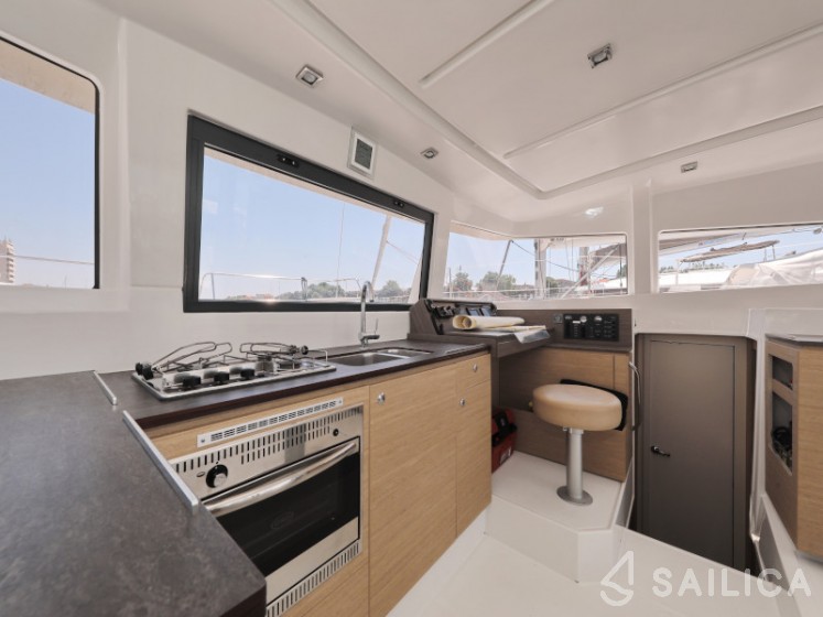 Bali 4.0 - Yacht Charter Sailica