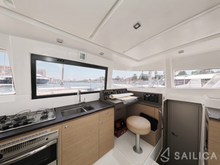 Bali 4.0 - Yacht Charter Sailica
