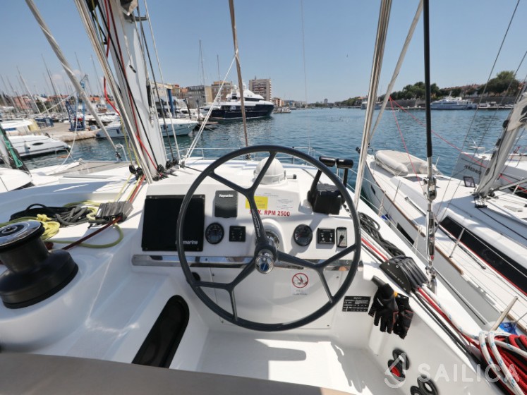 Bali 4.0 - Yacht Charter Sailica