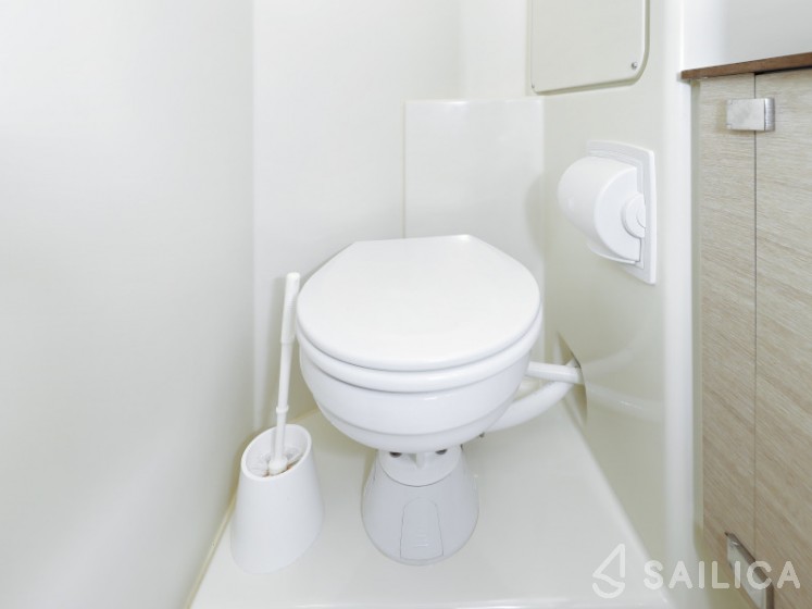 Bali 4.0 - Yacht Charter Sailica
