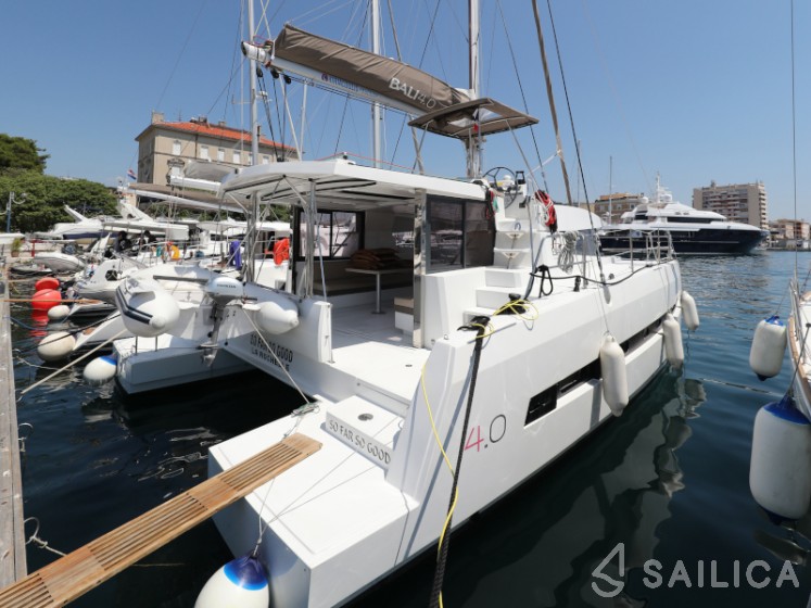 Bali 4.0 - Yacht Charter Sailica