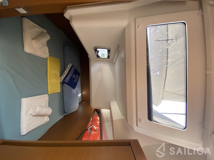 Sun Odyssey 440 - Yacht Charter Sailica