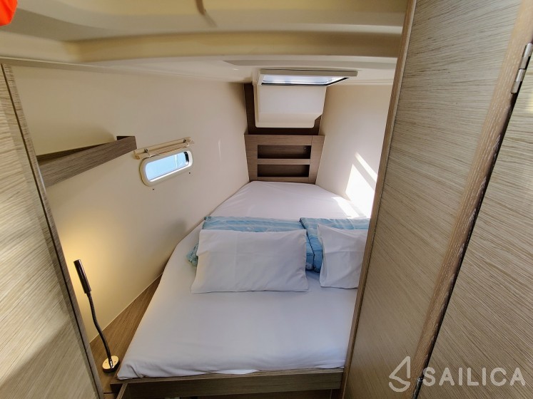 Hanse 388 - Yacht Charter Sailica