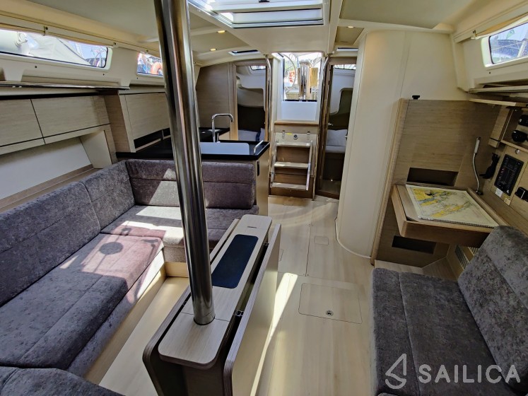 Hanse 388 - Yacht Charter Sailica