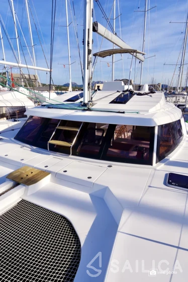 Nautitech 46 Fly - Yacht Charter Sailica