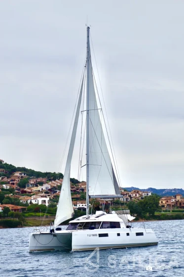Nautitech 46 Fly - Yacht Charter Sailica