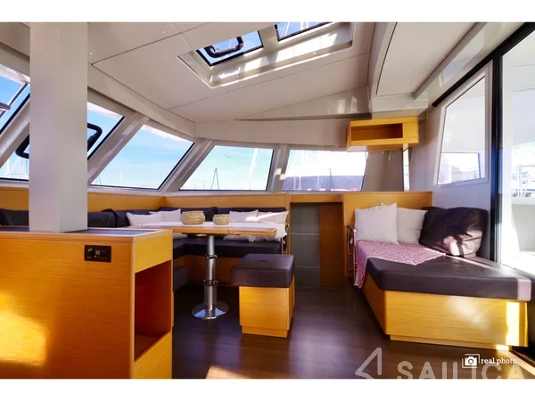 Nautitech 46 Fly - Yacht Charter Sailica