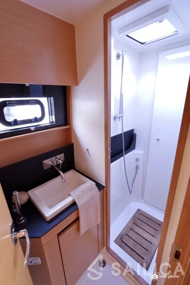 Nautitech 46 Fly - Yacht Charter Sailica