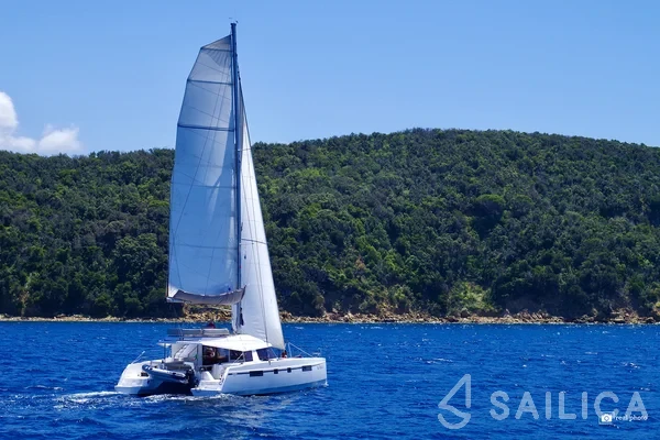 Nautitech 46 - Yacht Charter Sailica