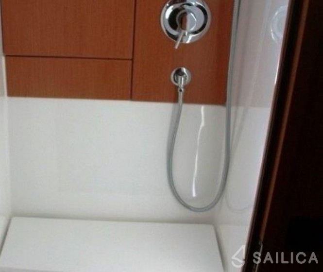 Bavaria 46 Cruiser - Yacht Charter Sailica