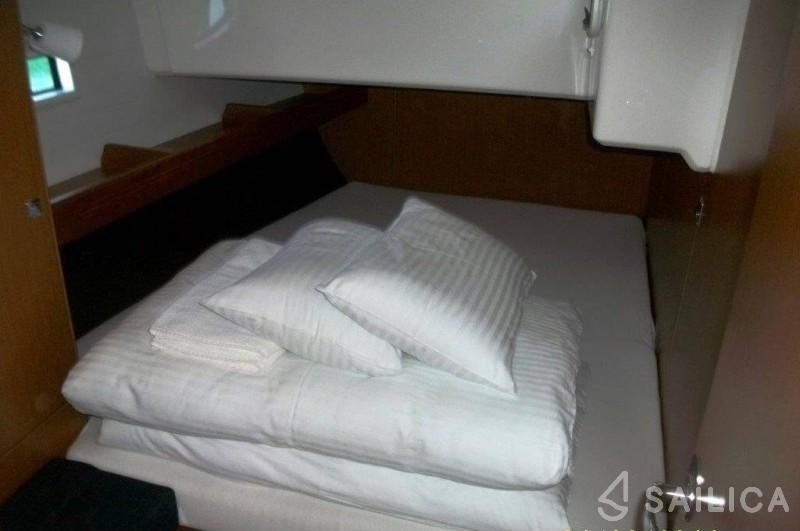 Bavaria 46 Cruiser - Yacht Charter Sailica