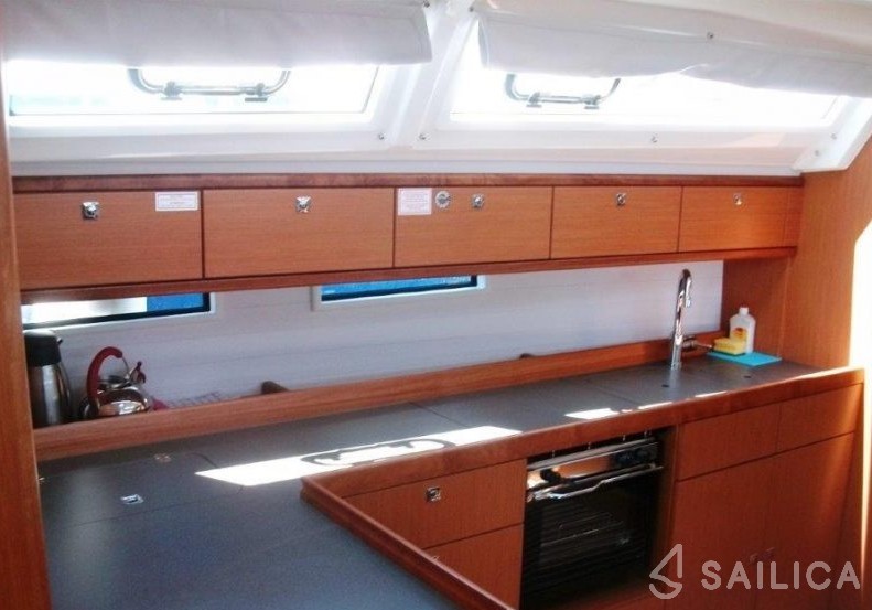 Bavaria 46 Cruiser - Yacht Charter Sailica