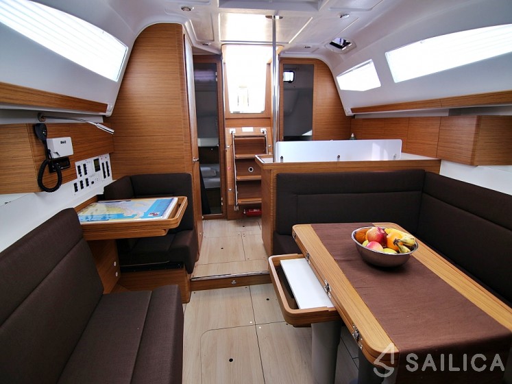 Elan 40 Impression - Yacht Charter Sailica