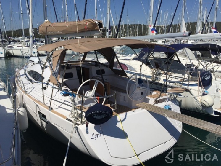 Elan 40 Impression - Yacht Charter Sailica