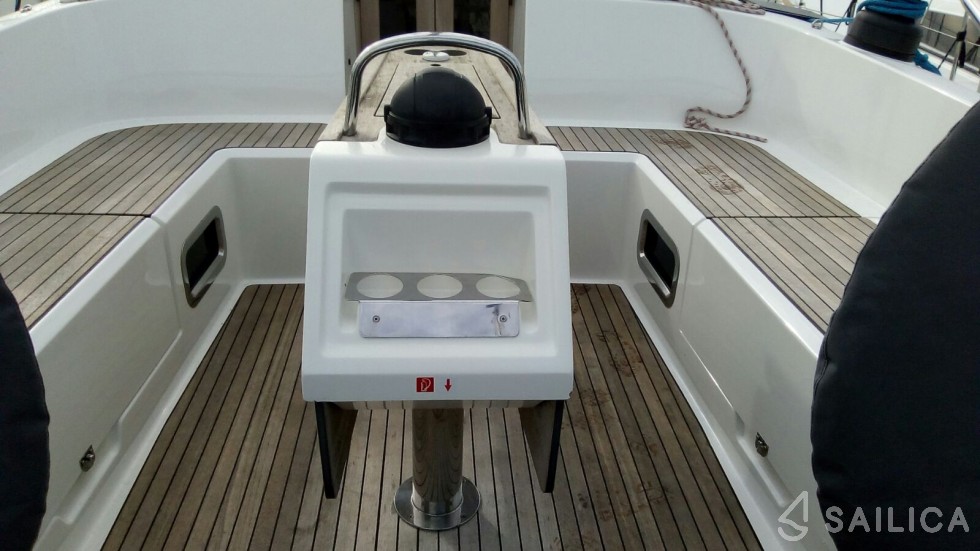 Bavaria 46 Cruiser - Yacht Charter Sailica